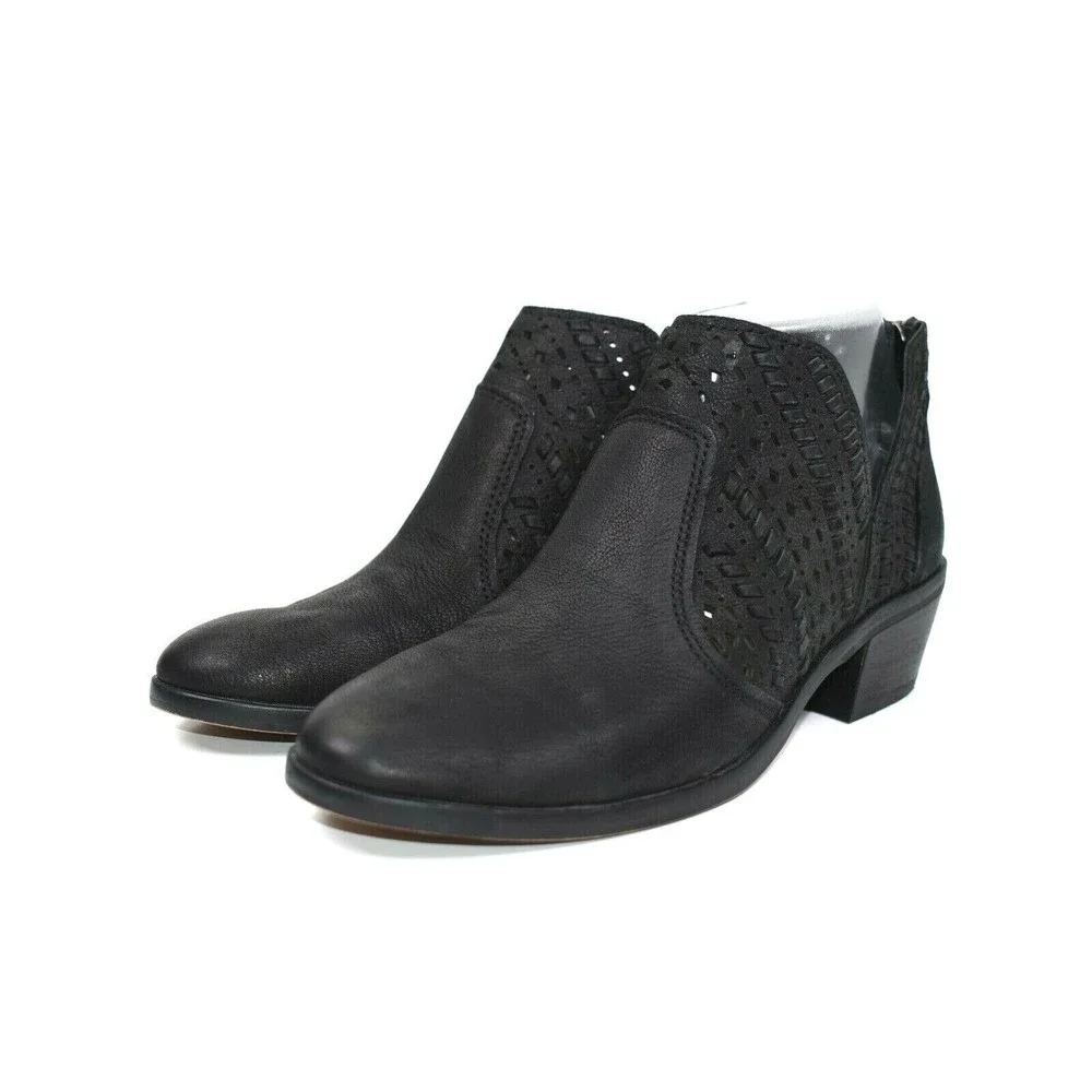 Vince Camuto vince camuto